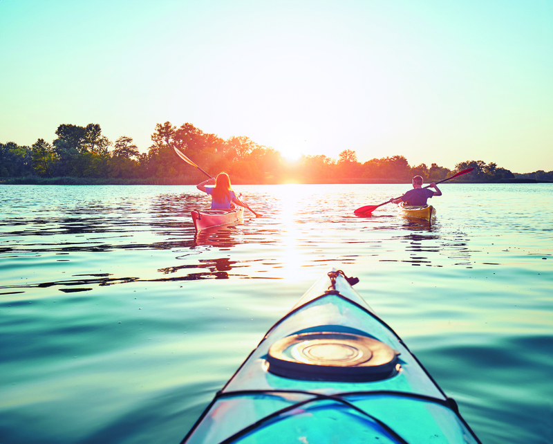 Balade en kayak sur le fleuve Rhône à la Vallée Bleue
